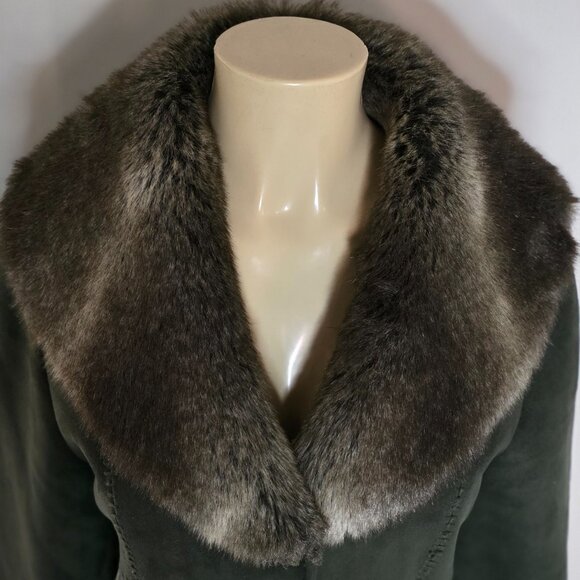 Faux fur collar jacket - Picture 1 of 3